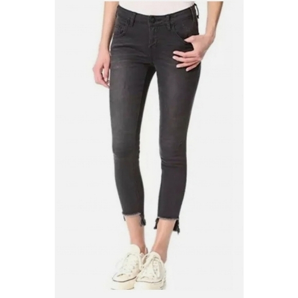 One Teaspoon Freebird II Distressed Step Hem Black Dark Fantasy Jeans Size 30 - Picture 13 of 15